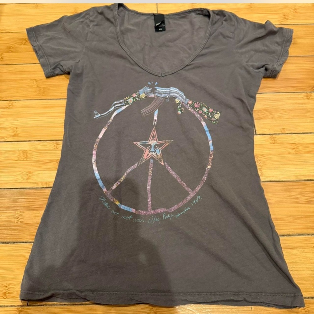 Obey gray Sz XS soft v-neck graphic tee with peace sign and broken gun design